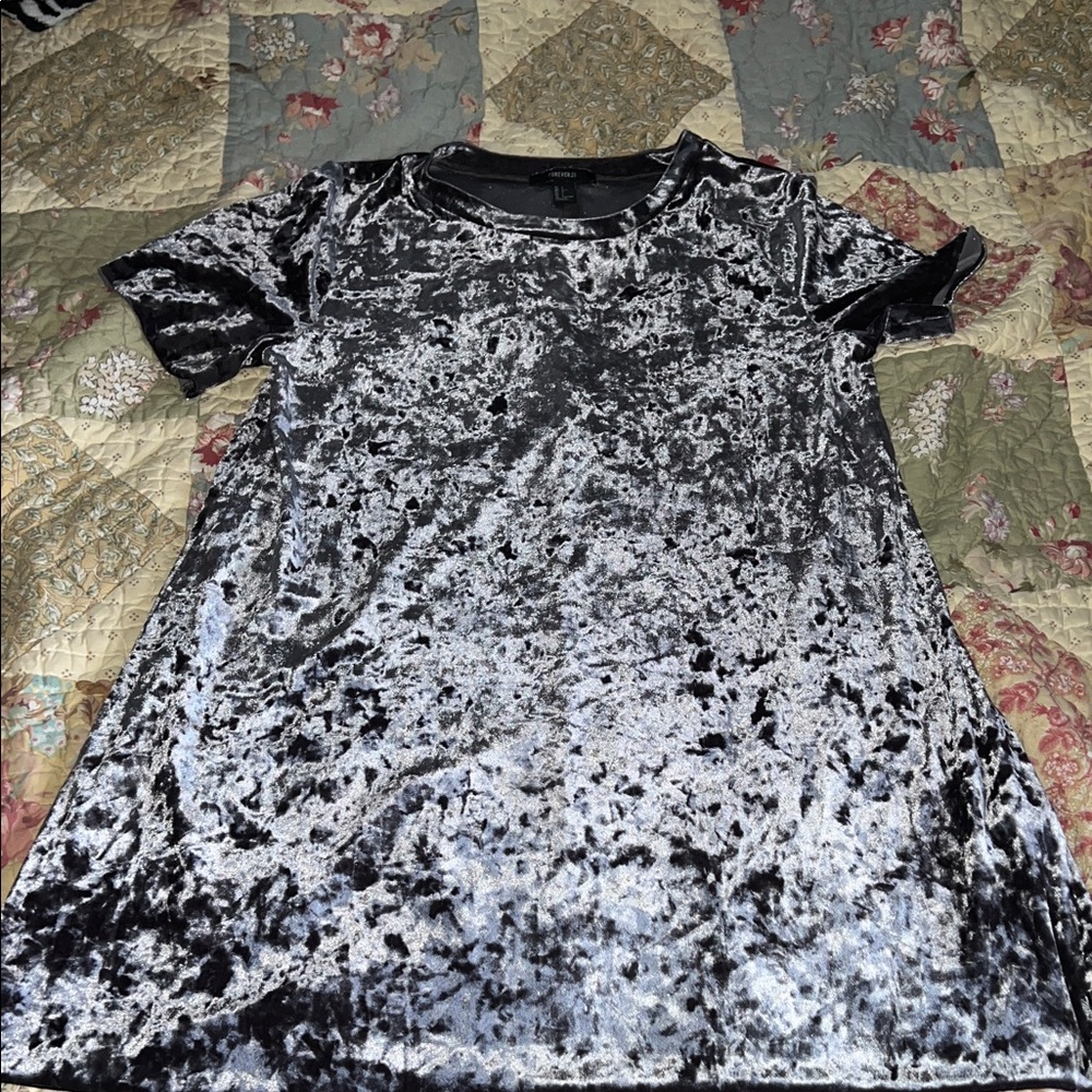 Crushed Velvet Short Sleeve short dress Silver/Black size large